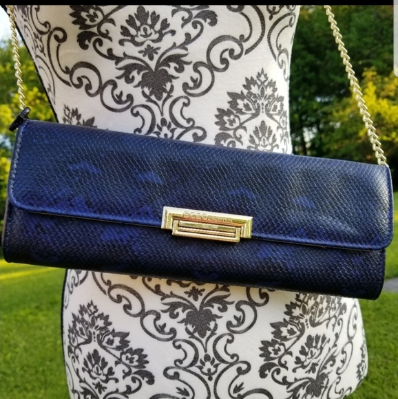 bcbgeneration clutch